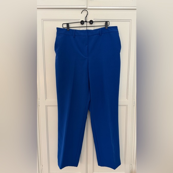 Rachel Zoe Suit Set with Notched Lapel and Ruched Sleeves in Cobalt - Picture 6 of 10